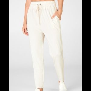 NWT Fabletics Blaine Jogger II Pants 2 Tusk Modal Soft Lightweight - size XXL